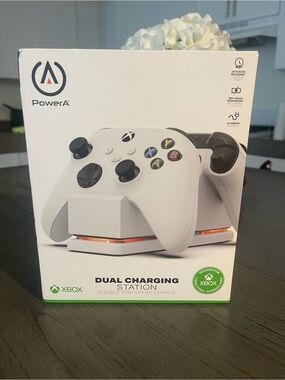 White Dual Charging Station for Xbox Controllers